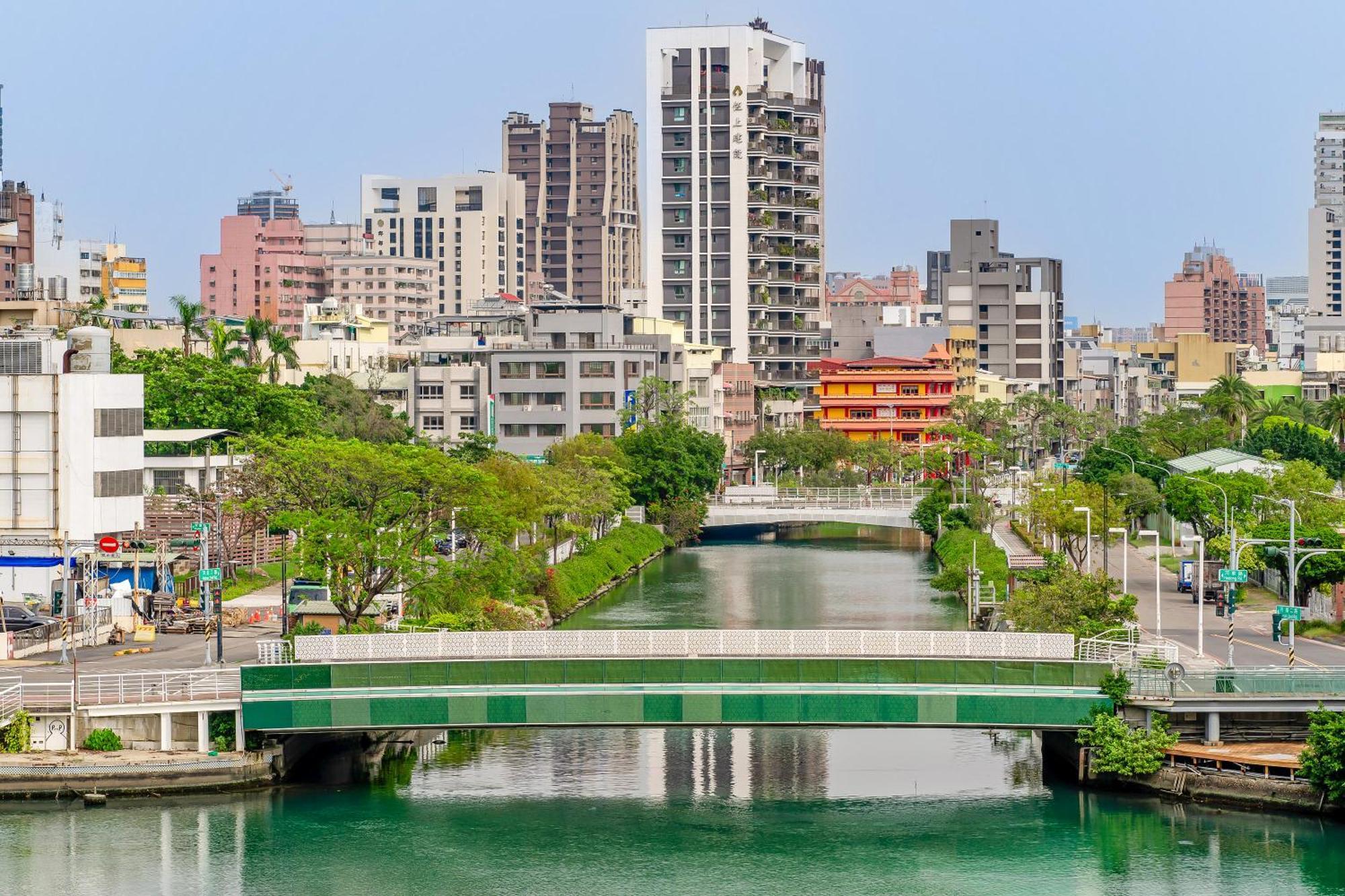 Check Inn Express Kaohsiung Love River Luaran gambar